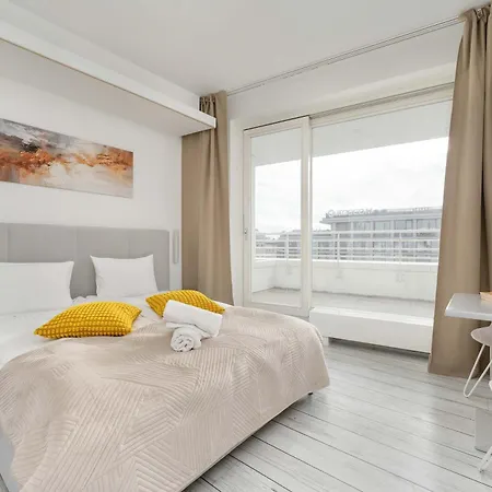 Appartamento Klimatyczne Jasne W Sercu Wroclawia & Parking By Renters Breslavia
